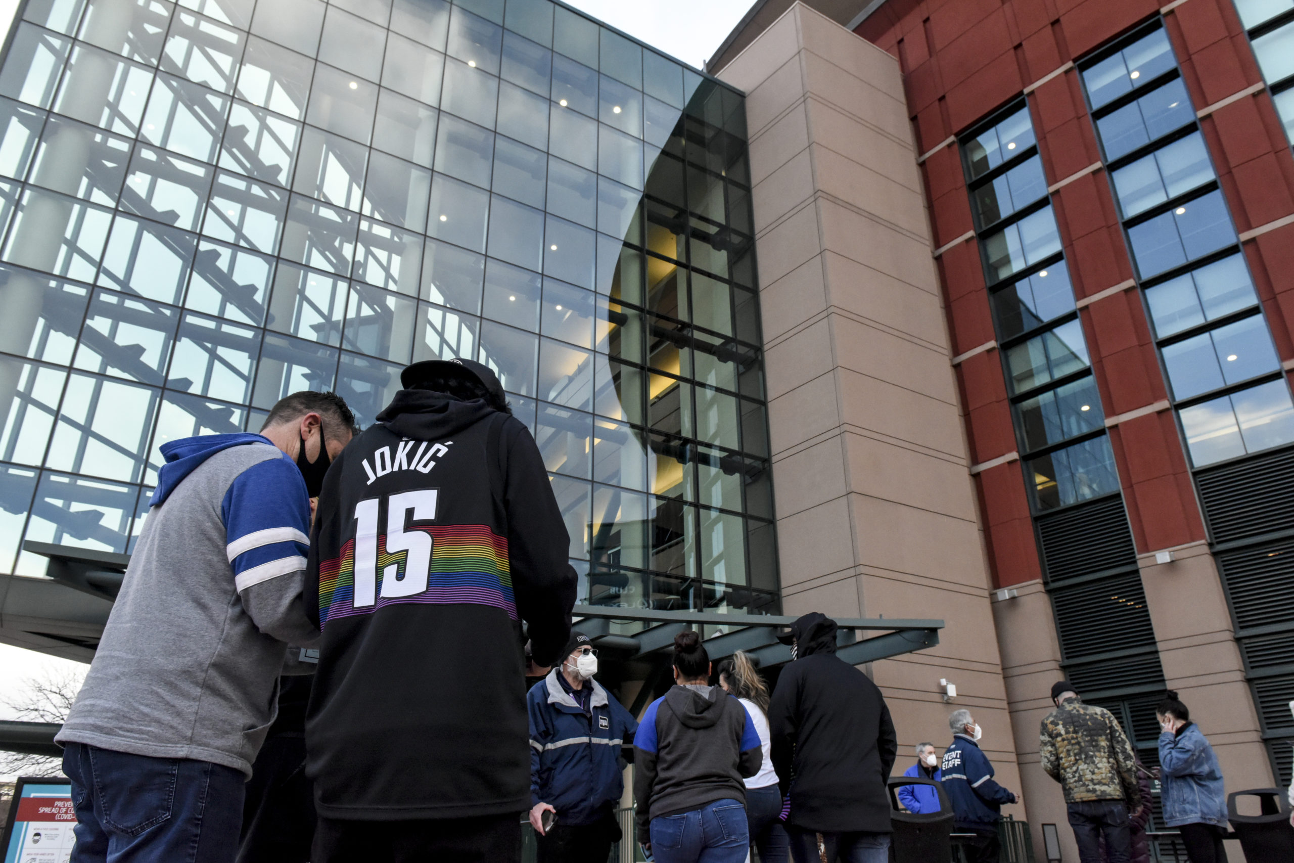 NBA Family Outing Costs: Which Teams Have the Priciest Tickets, Parking, and Merch? Image