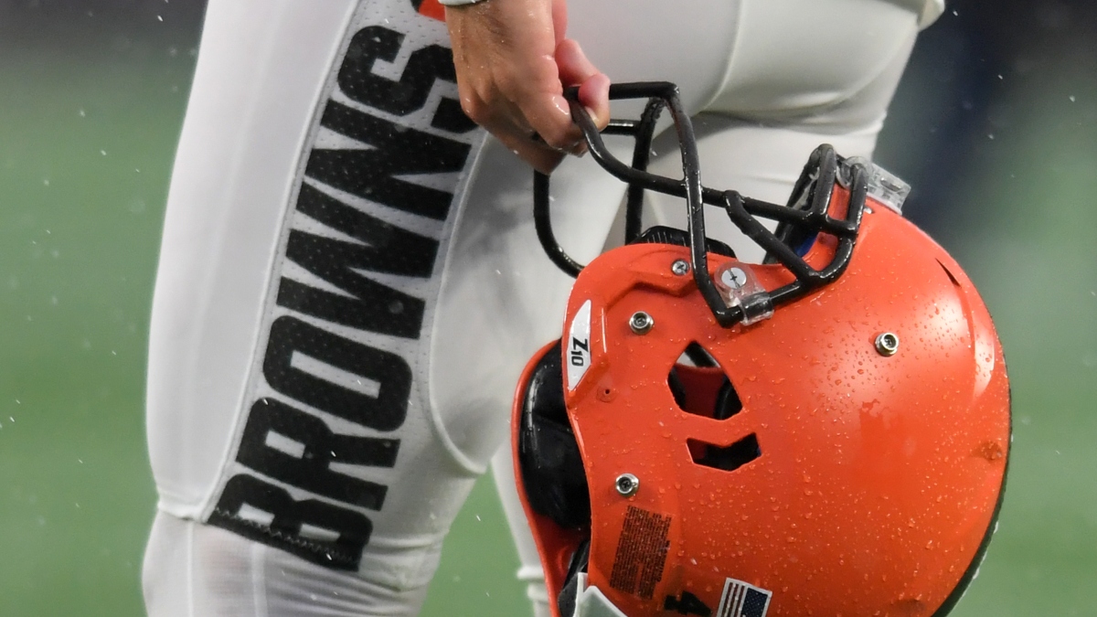 Browns NFL Draft Picks, Team Needs & First Round Betting Odds article feature image