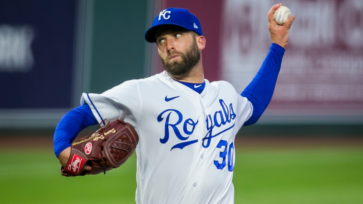 Fantasy Baseball Starting Pitchers Report (Week 4): Waiver Wire Pickups, Streamers, Injury Updates & More article feature image