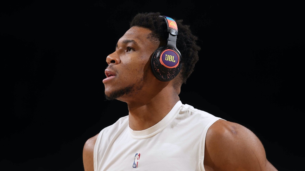 NBA Player Prop Bets & Picks for Thursday: Giannis Antetokounmpo, Carmelo Anthony Highlight Fades on Card (May 13) article feature image