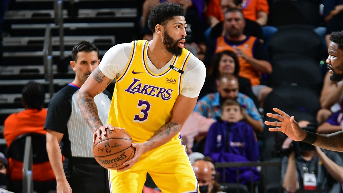 Lakers vs. Trail Blazers NBA Odds, Pick, Preview: Betting Market Is Over-Adjusting Total article feature image