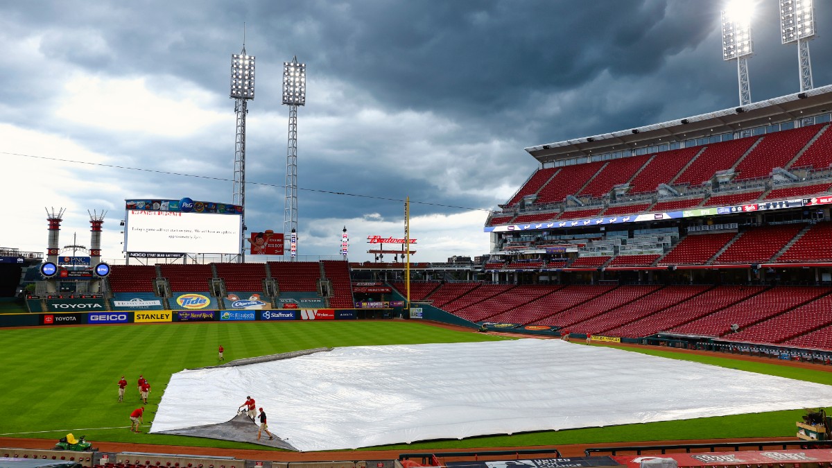 MLB Weather Report for Tuesday, May 4: Rain Threatens White Sox-Reds, Braves-Nationals, Mets-Cardinals, Plus Forecasts for Every Game article feature image