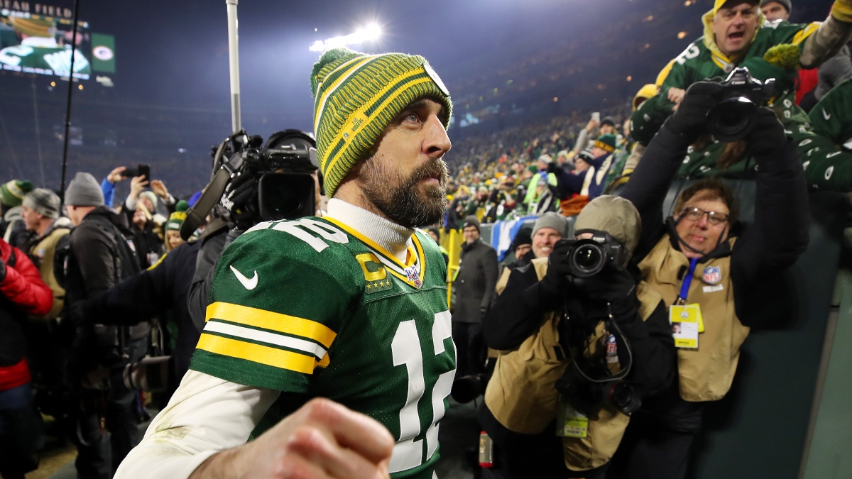 Aaron Rodgers Trade Odds: Packers Favored To Retain QB, Broncos Next article feature image