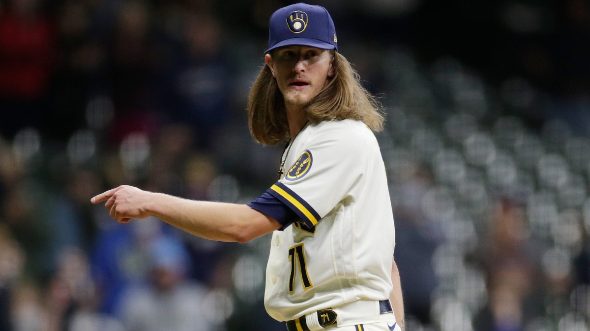 Braves vs. Brewers NLDS Game 2 Odds & Betting Pick: PRO Report Shows Value on Total article feature image