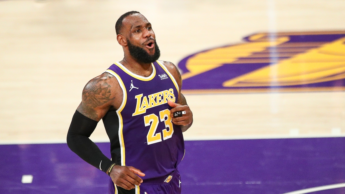 Lakers vs. Rockets Odds, Promos: Bet $20, Win $150 if LeBron James Scores! article feature image