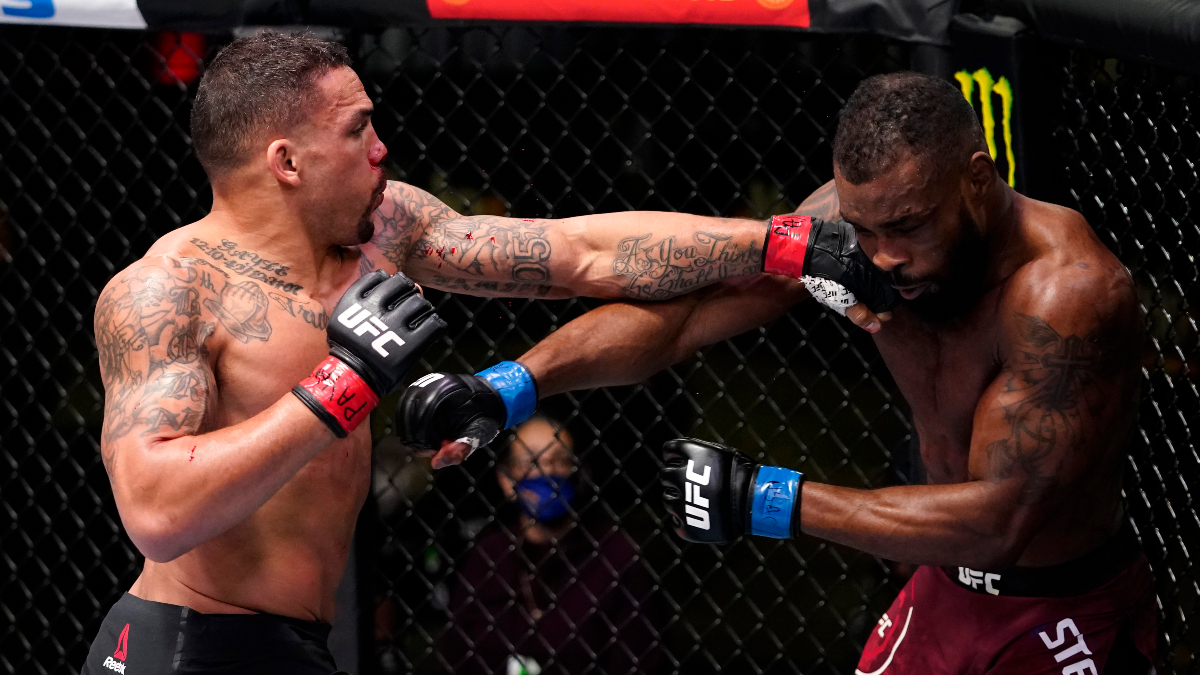Eryk Anders vs. Darren Stewart UFC 263 Odds, Pick & Prediction: Find Betting Value in Saturday’s Rematch (June 12) article feature image