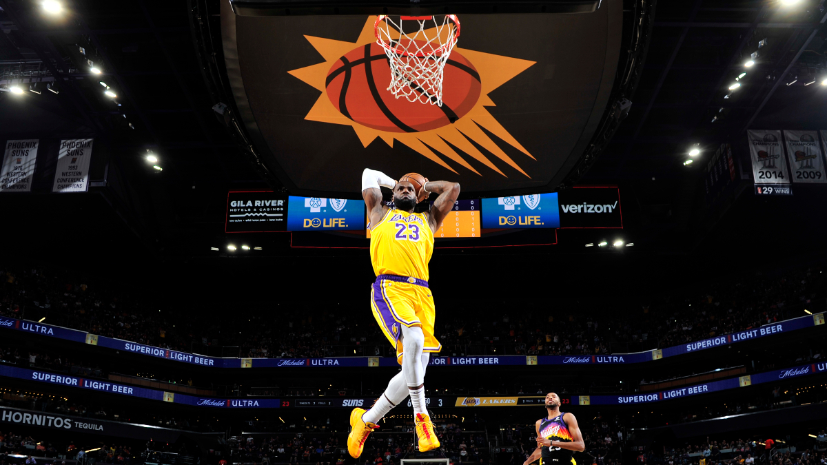 Lakers-Suns PrizePicks Promo: Win $50 if LeBron James Scores a Point! article feature image
