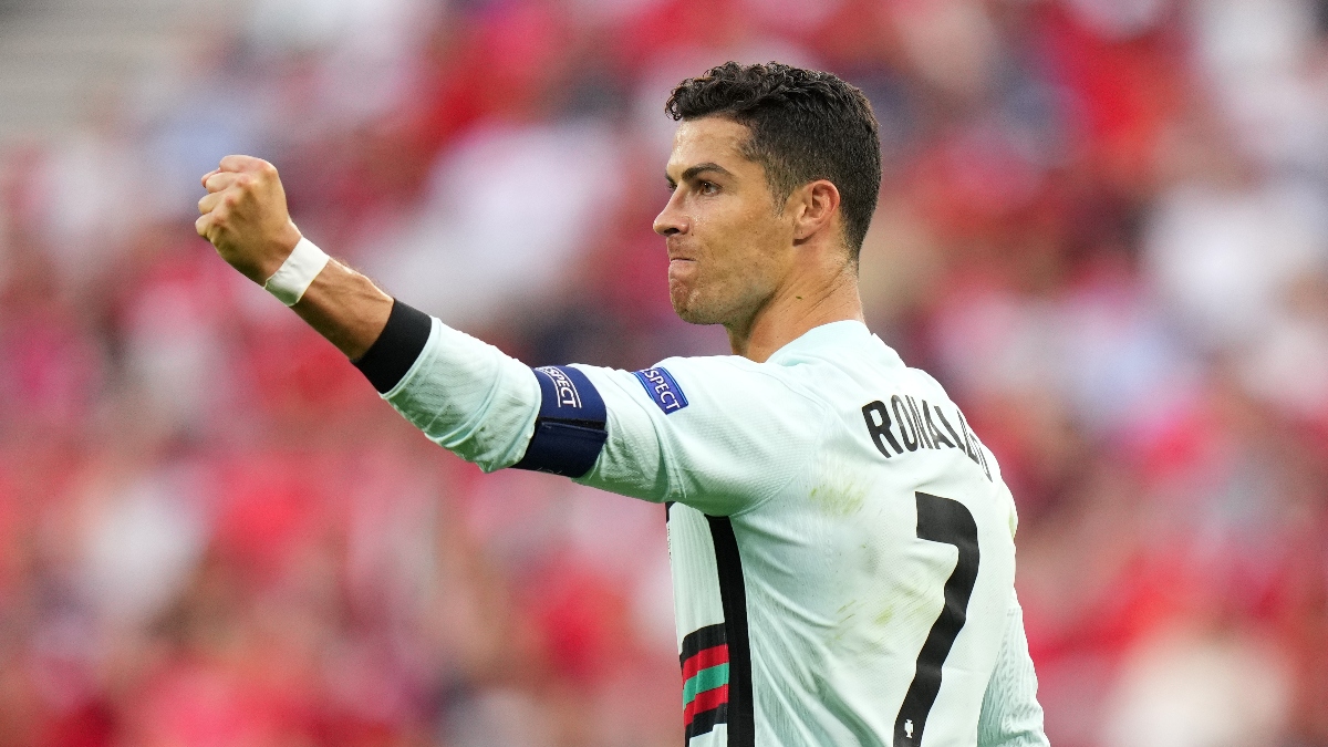 DraftKings Happy Hour Promo: Bet $5, Win $125 if Cristiano Ronaldo Attempts a Shot! article feature image