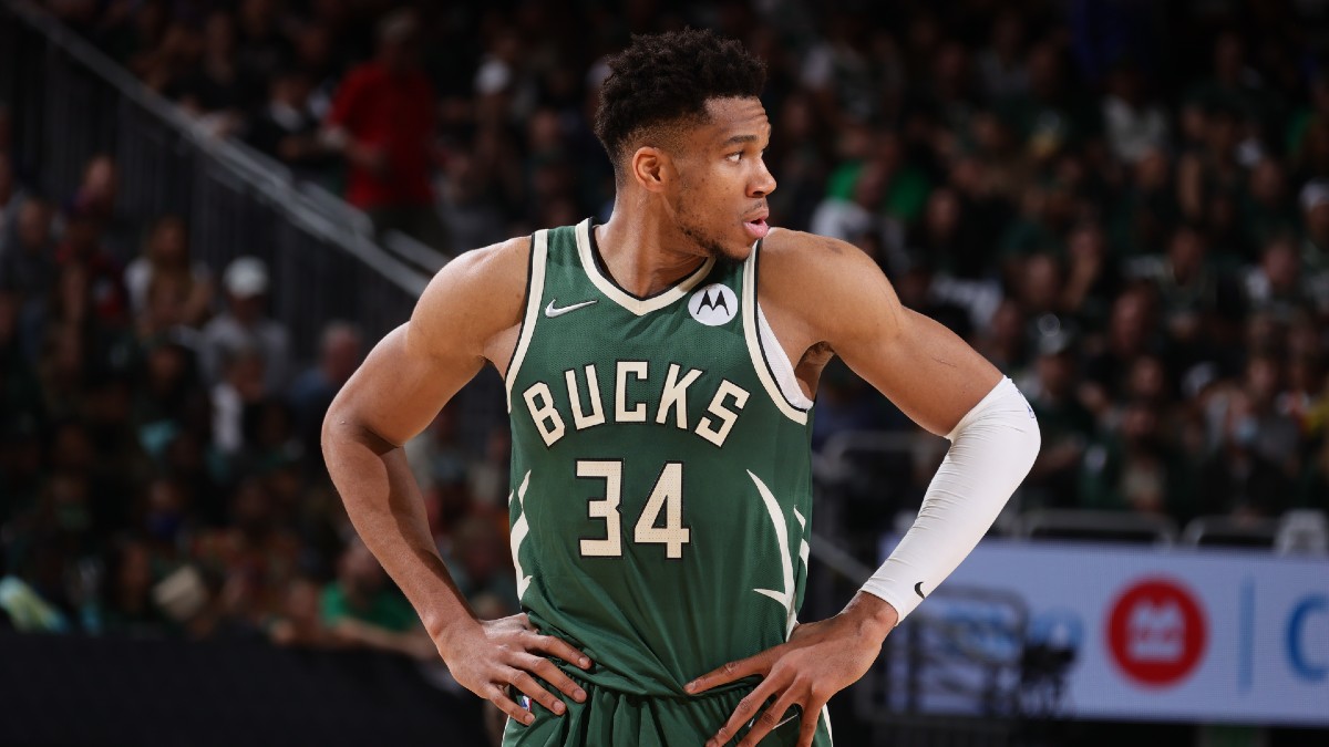 NBA Finals Parlay for Suns vs. Bucks Game 4: How to Bet Giannis Antetokounmpo & Bobby Portis (July 14) article feature image