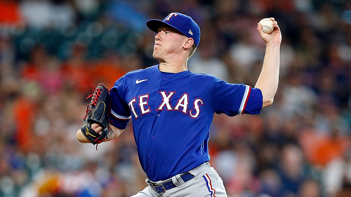 Rangers vs. Mariners Odds, Picks, Predictions: Do Sharps Think Texas Can Pull Upset? (August 10) article feature image