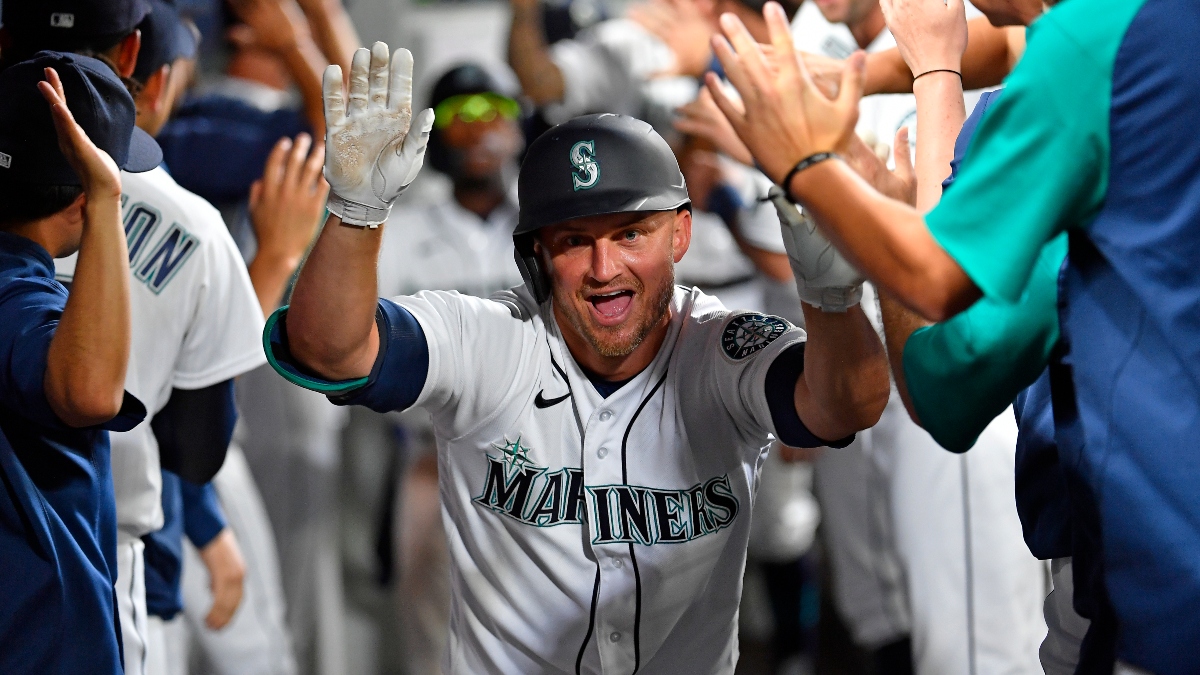 MLB Odds, Expert Picks, Predictions: 4 Bets Bets for Brewers vs. Giants, Astros vs. Mariners & More (Monday, Aug. 30) article feature image