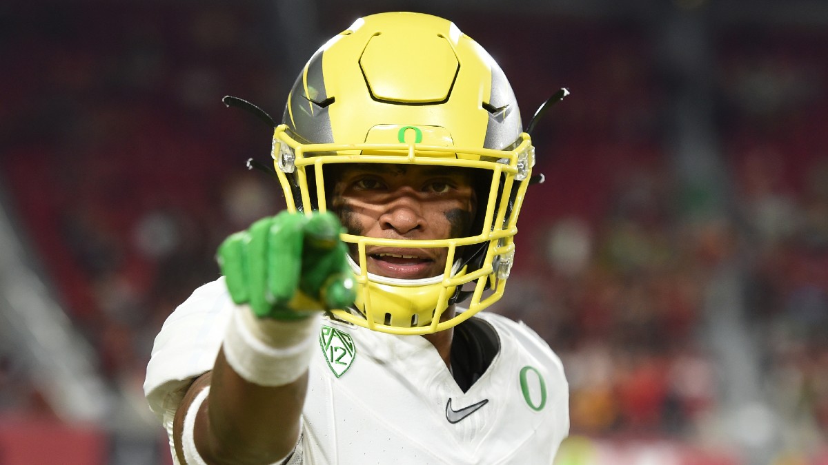 2021 Pac-12 Conference Betting Preview: Futures Odds, Win Totals & Predictions for USC, Oregon, More article feature image