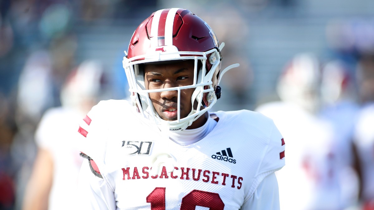 College Football Betting Odds, Pick: Why to Play UConn & UMass in Week 3 (Saturday, Sept. 18) article feature image