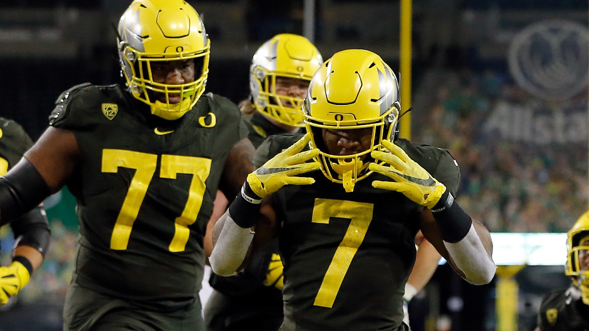 2022 College Football Playoff National Championship Odds Tracker: Oregon Sitting Pretty, Plus A Best Bet article feature image
