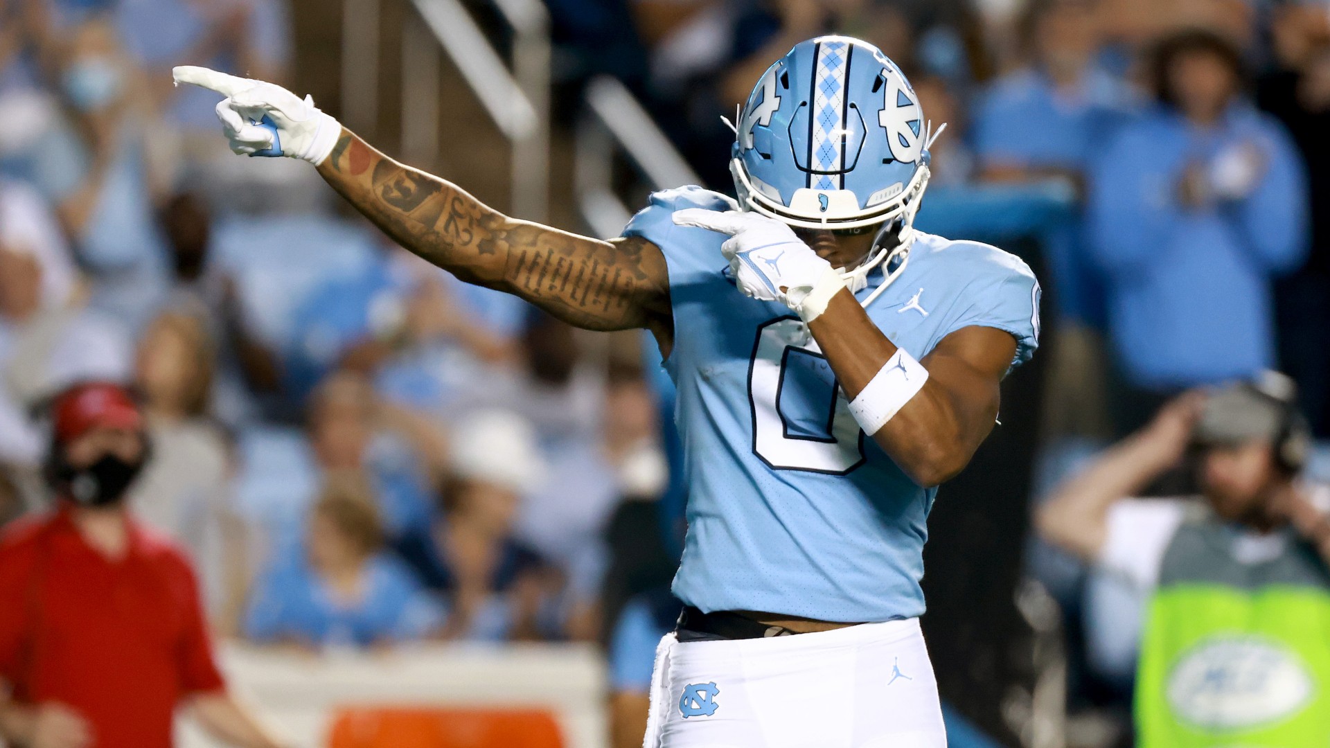 College Football Odds, Picks, Predictions for Duke vs. North Carolina: Howell & Co. Ready To Explode? article feature image