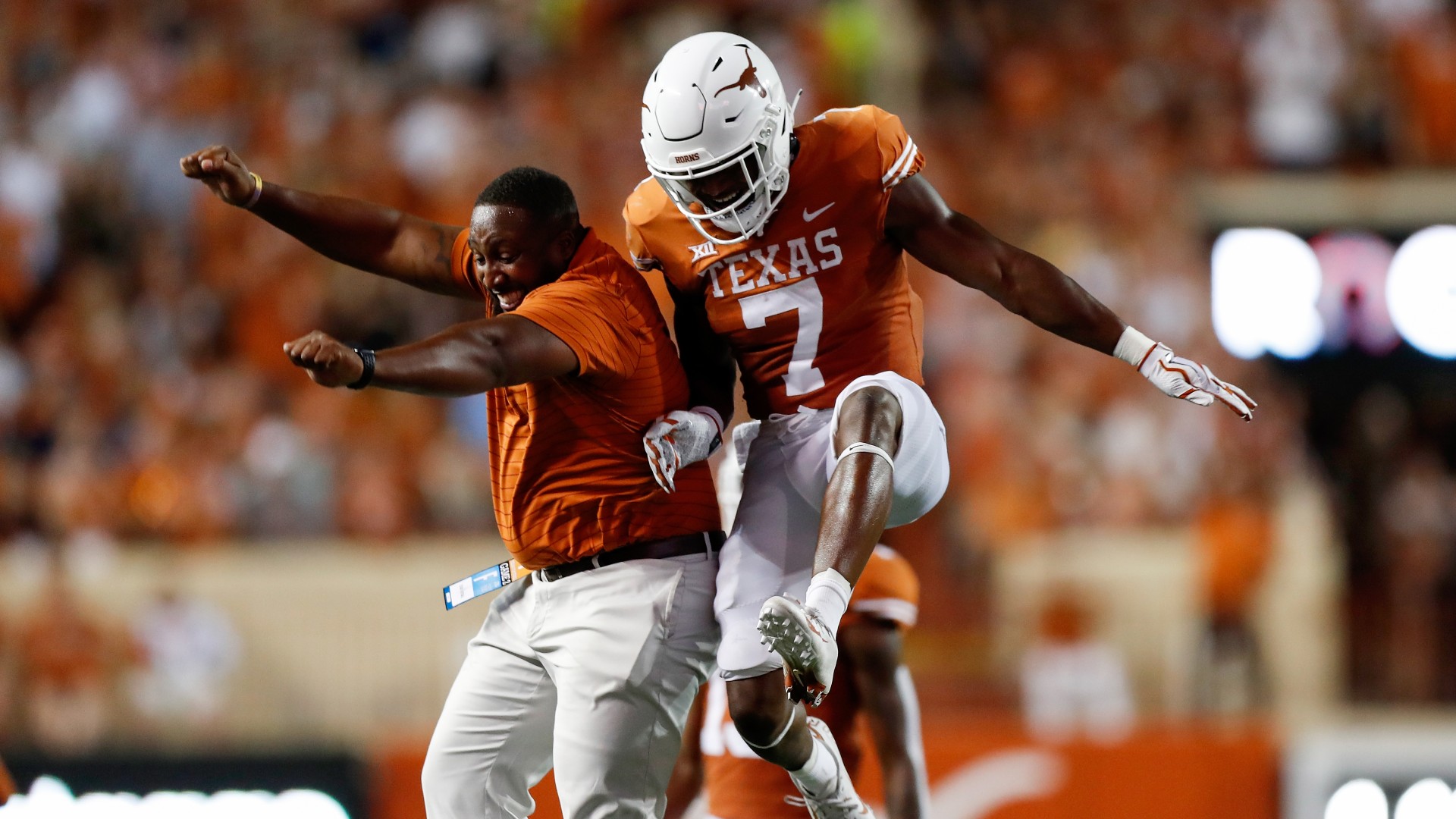 Texas vs. TCU Betting Odds, Picks: Target the Total in Saturday’s In-State Big 12 Game (October 2) article feature image