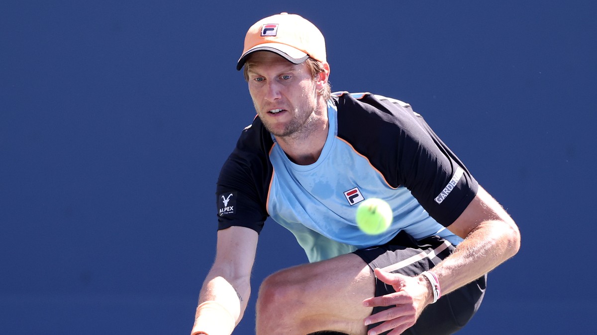 ATP Tennis Odds & Picks for Wednesday Morning: 2 Best Bets at Sofia Open article feature image