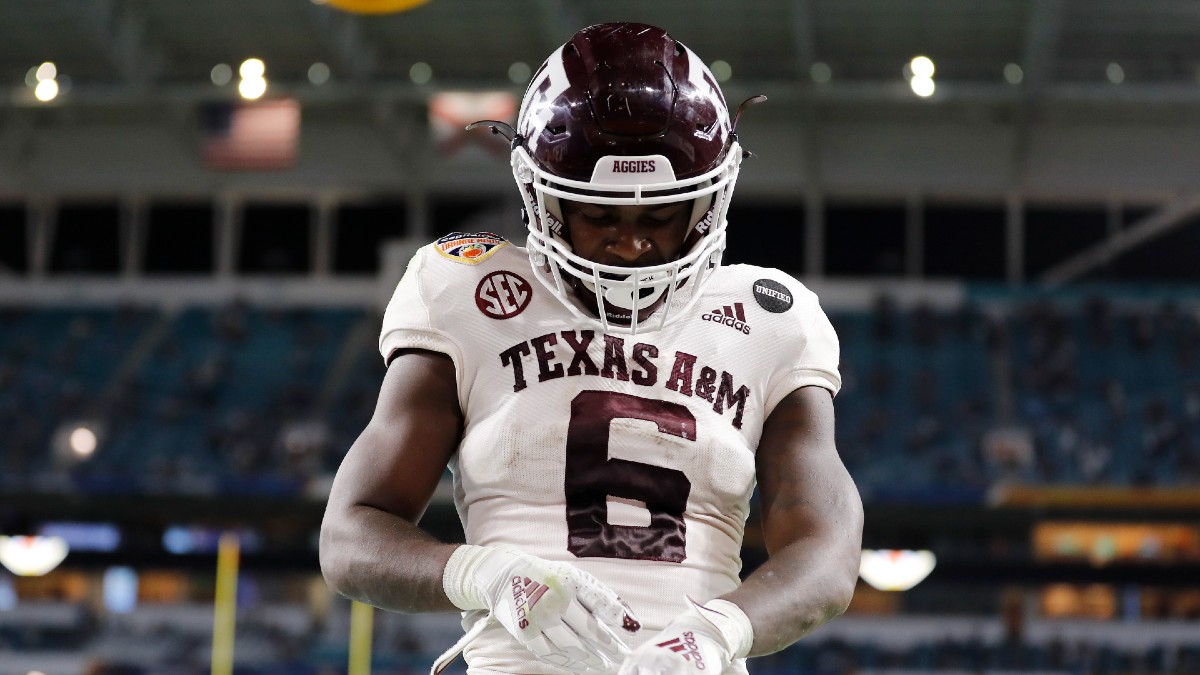 College Football Odds, Picks, Predictions for Texas A&M vs. Arkansas: Your Betting Guide for Saturday Afternoon’s Showdown article feature image
