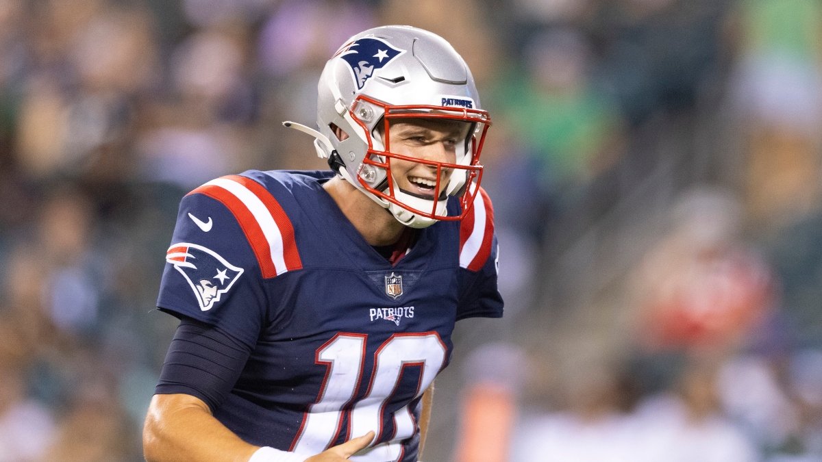 Week 1 NFL Favorites, Underdogs & Over/Unders To Bet: Patriots, Saints, More Sunday Picks article feature image