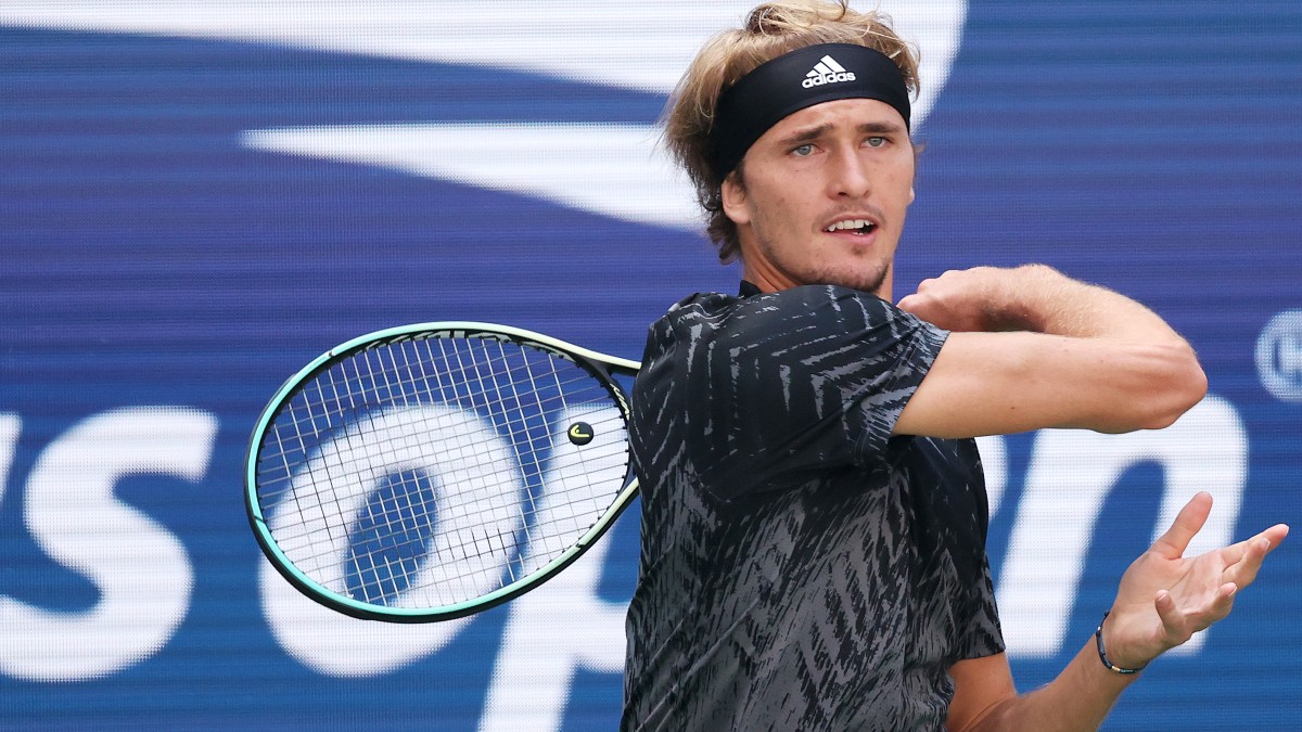 Alexander Zverev vs. Lloyd Harris US Open Quarterfinal Odds, Preview, Pick: Expect Lengthy Match (Sept. 8) article feature image