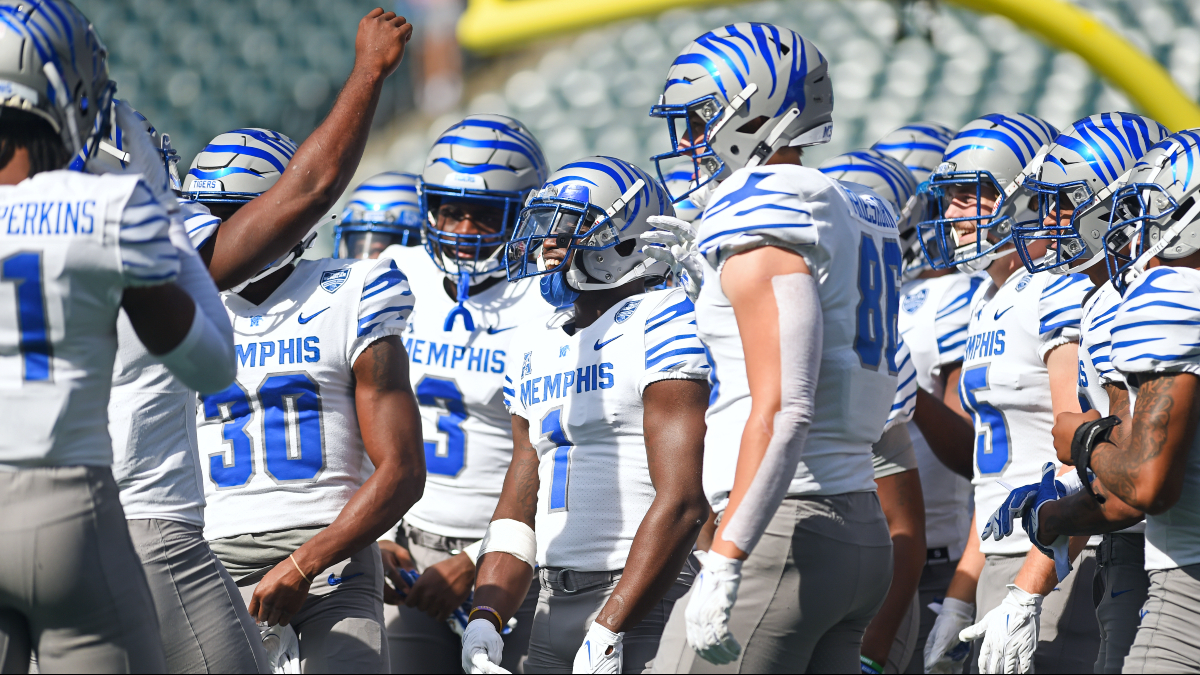 Thursday College Football DFS Strategy, Picks for Navy vs. Memphis & Georgia Southern vs. South Alabama article feature image
