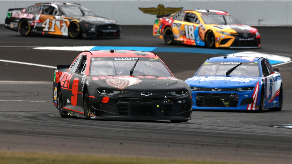 NASCAR at Charlotte Odds, Betting Pick: Price Is Key for Kyle Larson vs. Chase Elliott in Bank of America ROVAL 400 article feature image