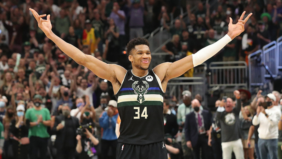 Anderson: Why Giannis Antetokounmpo Is the Only Preseason MVP Bet to Make article feature image