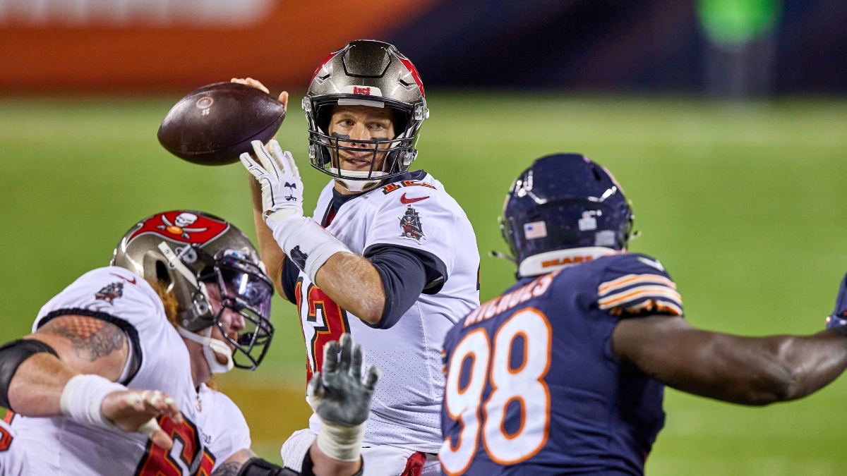 Bucs vs. Bears Odds, NFL Picks, Predictions: Can Chicago Cover This Double-Digit Spread? article feature image