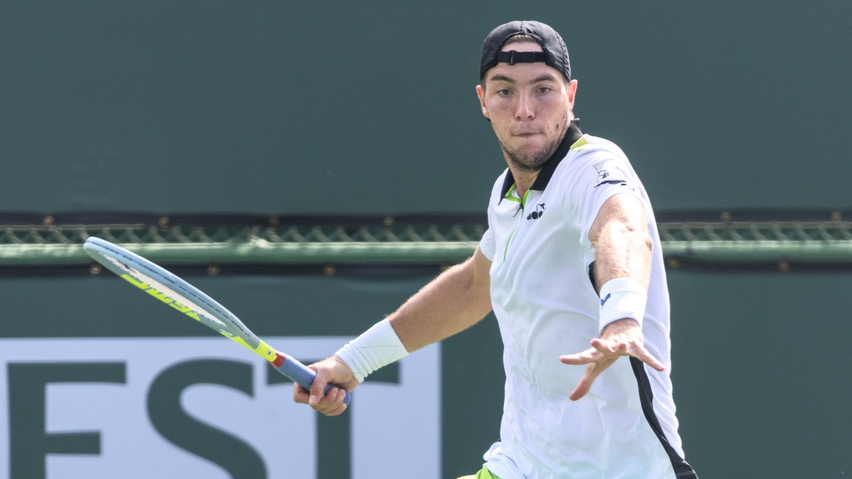 Sunday Tennis Best Bets: 2 Favorite Picks on BNP Paribas Open Afternoon Slate at Indian Wells (Oct. 10) article feature image