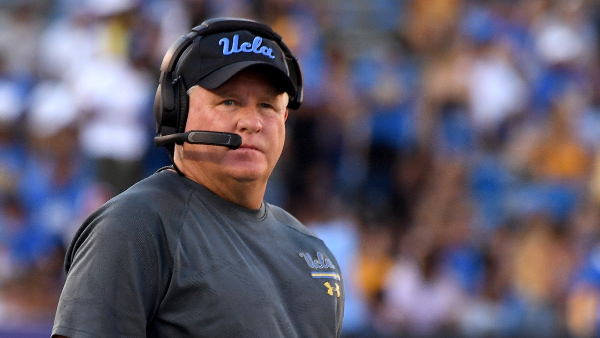 college football-betting-odds-picks-predictions-ucla vs. oregon-october 23-chip kelly