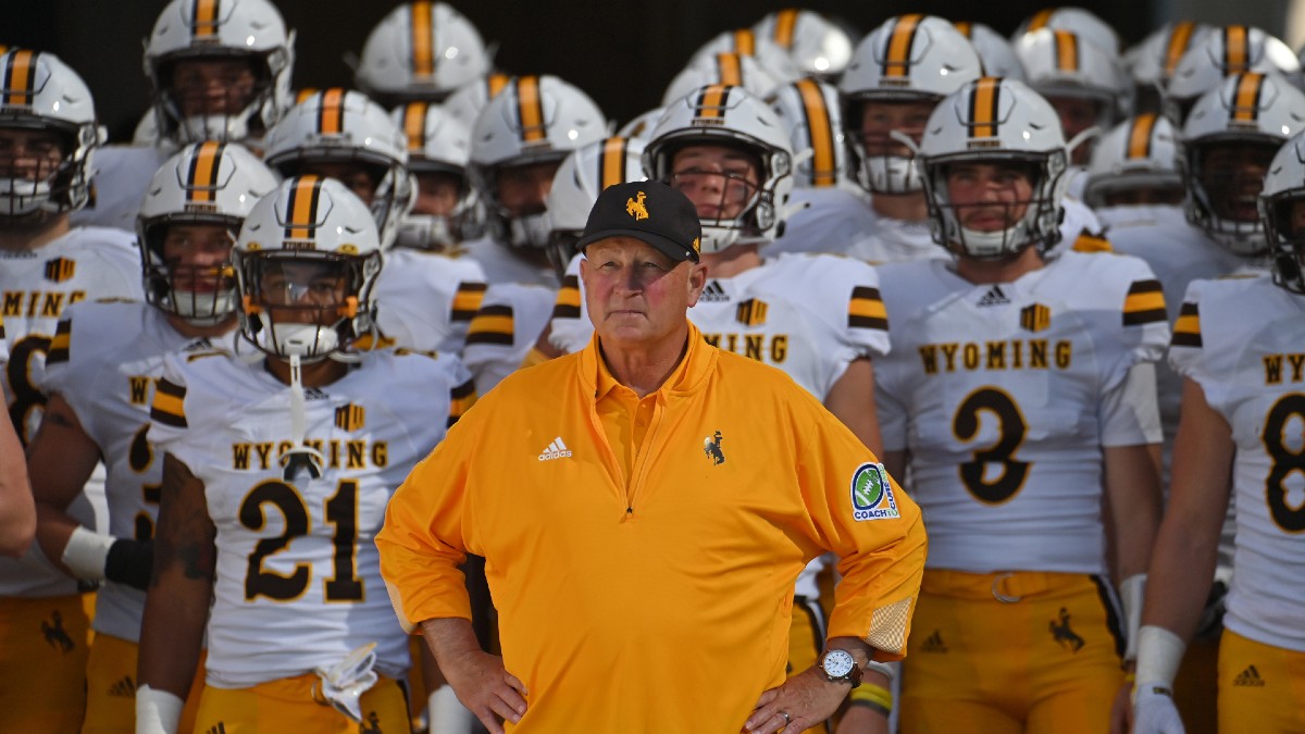 College Football Odds, Picks, Predictions for Wyoming vs. Air Force: Saturday’s Betting Value on Pokes (Oct. 9) article feature image