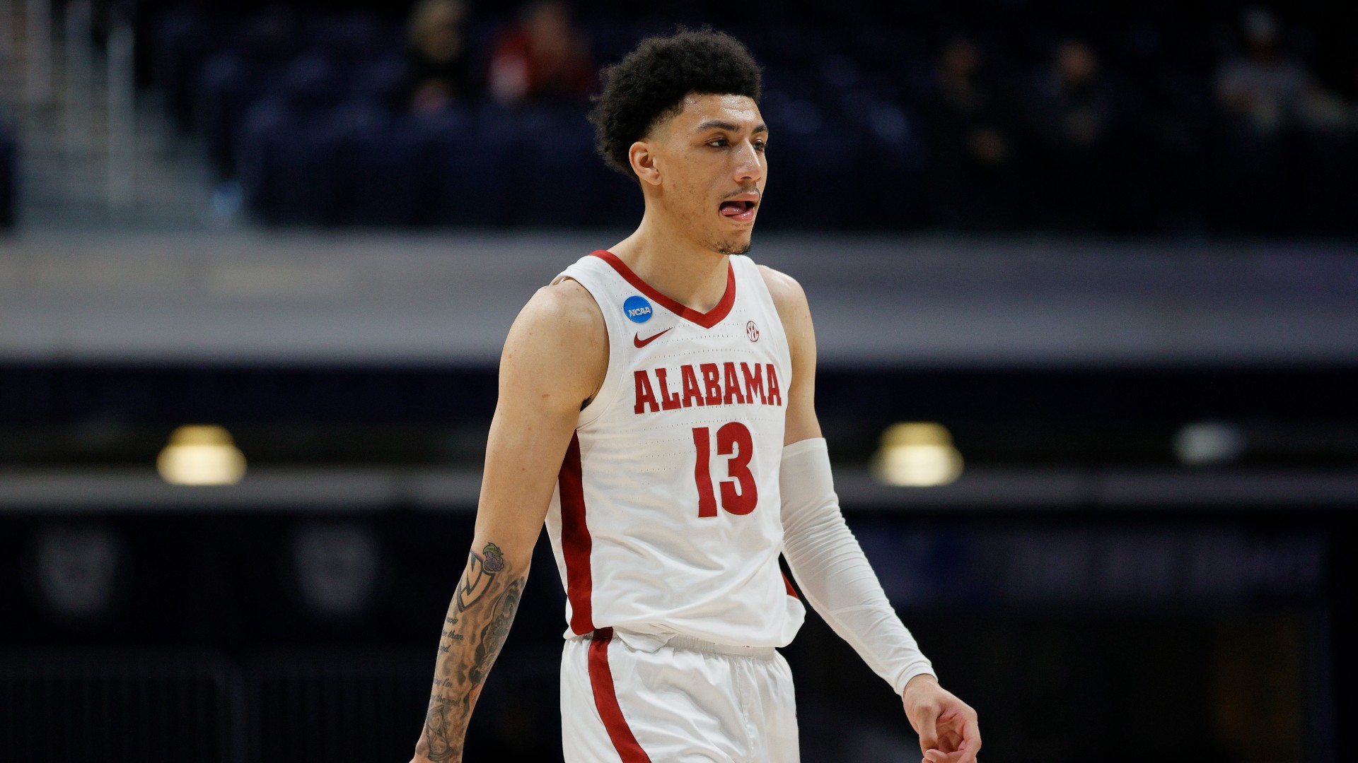 College Basketball Odds, Picks, Predictions for South Dakota State vs. Alabama: Bet on the First Half article feature image