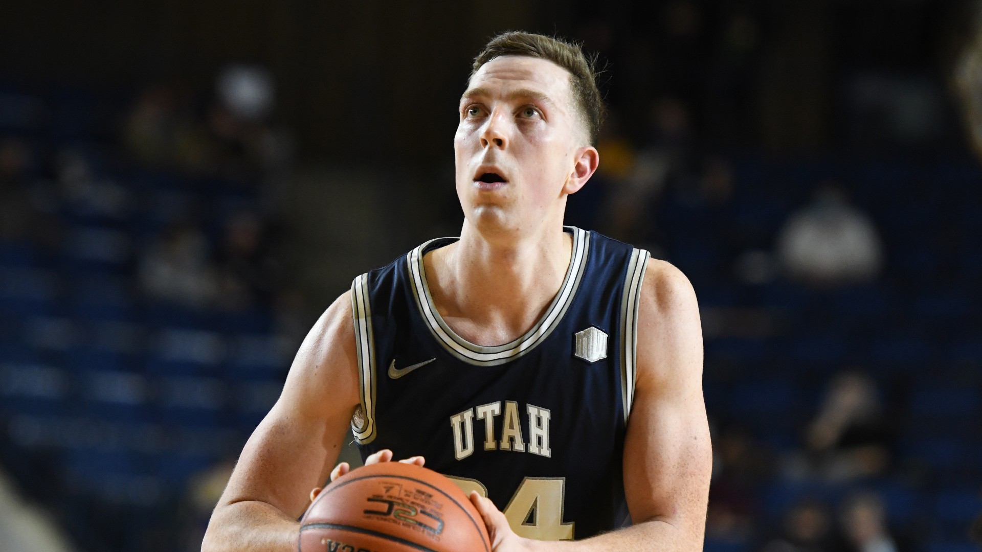 College Basketball Odds & Picks: Our Staff’s 4 Best Bets for Saturday, Including UT Arlington vs. Utah State (Nov. 27) article feature image