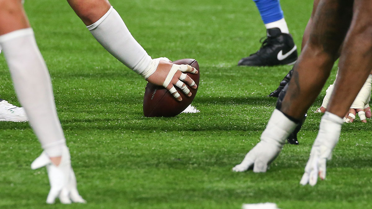 Examining Advanced NFL Stats — DVOA, EPA, CPOE, aDOT & More