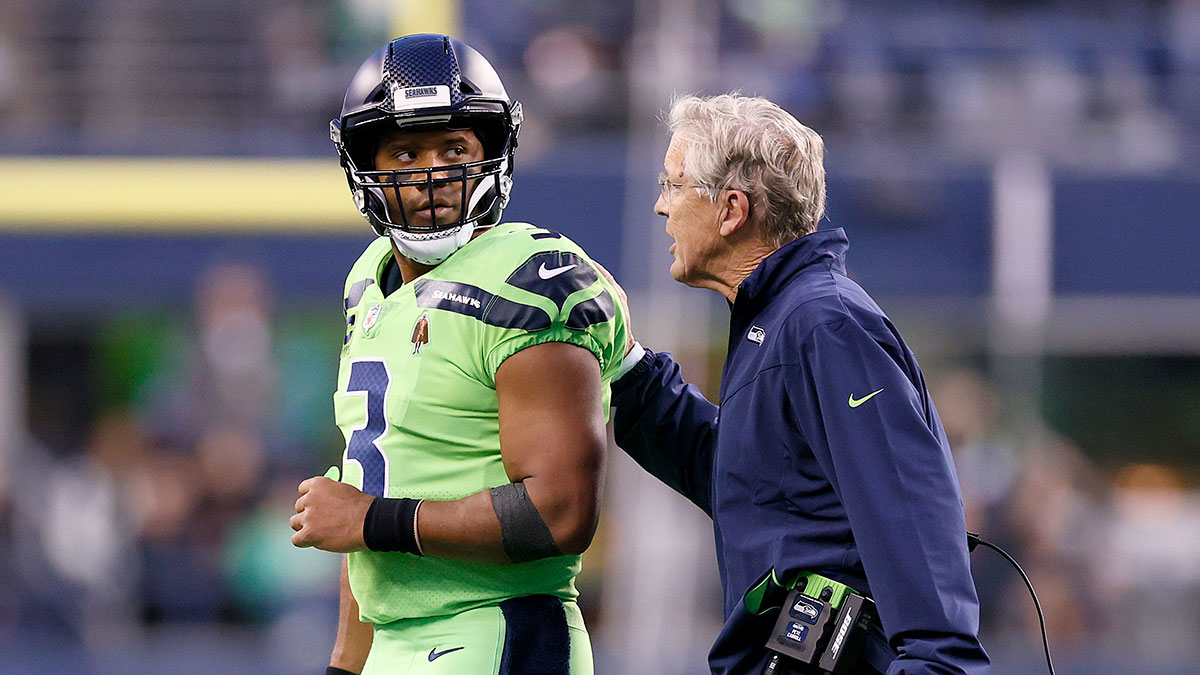 NFL Odds, Picks, Predictions: Seahawks-Packers Spread and Panthers