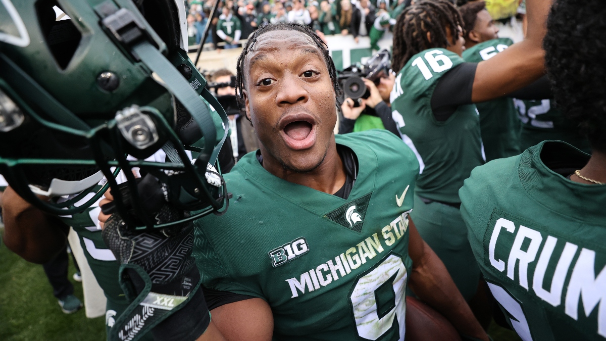 Michigan State vs. Pitt Betting Odds: Opening Spread, Total for 2021 Peach Bowl article feature image