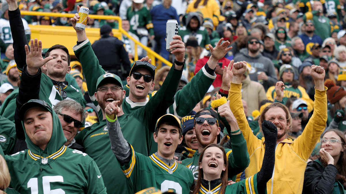 Details on What Packers Fans are Really Getting For $300 ‘Stock’ article feature image