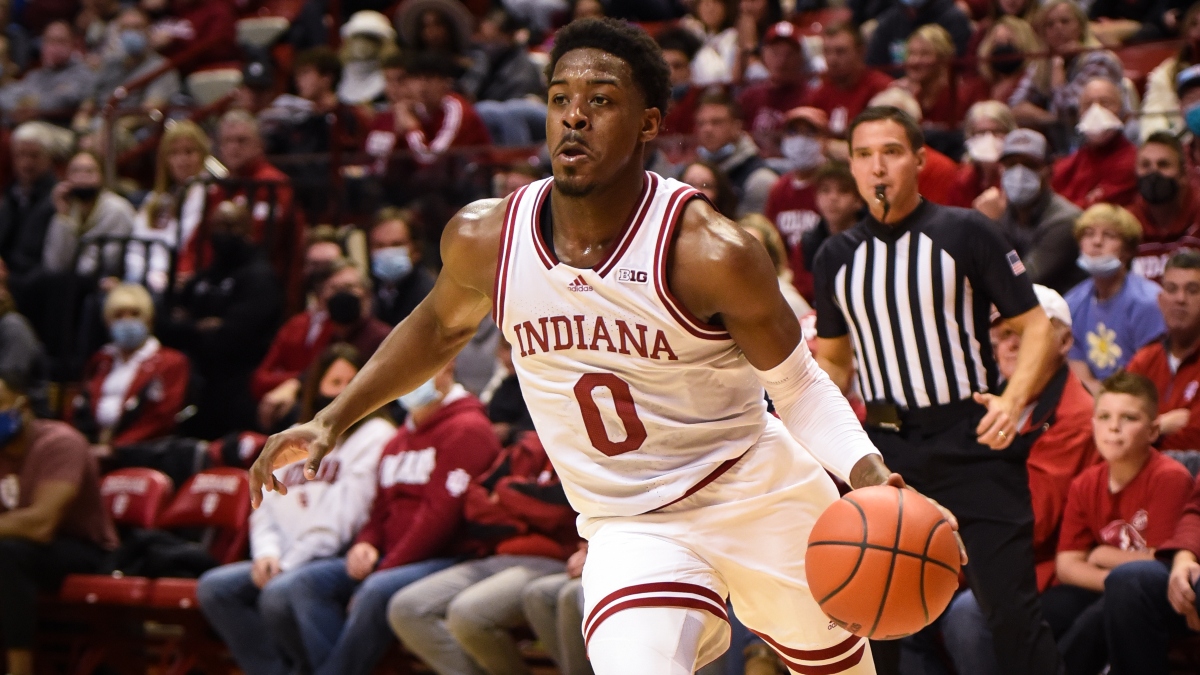 College Basketball Picks, Predictions for Indiana vs. Syracuse: Sharp Bettors Slamming Tuesday’s ACC/Big Ten Challenge Matchup article feature image