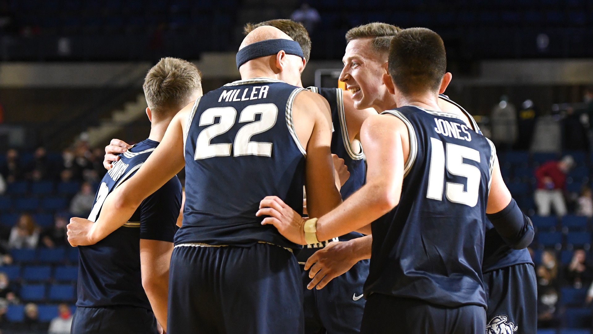 College Basketball Odds & Picks: Our Staff’s 5 Best Bets for Thursday, Including Saint Mary’s vs. Utah State article feature image