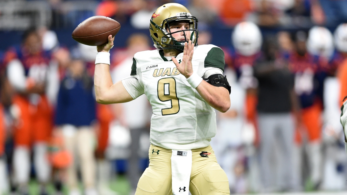 UAB vs. BYU Betting Predictions & Picks: How Sharps Are Betting Saturday’s Independence Bowl article feature image