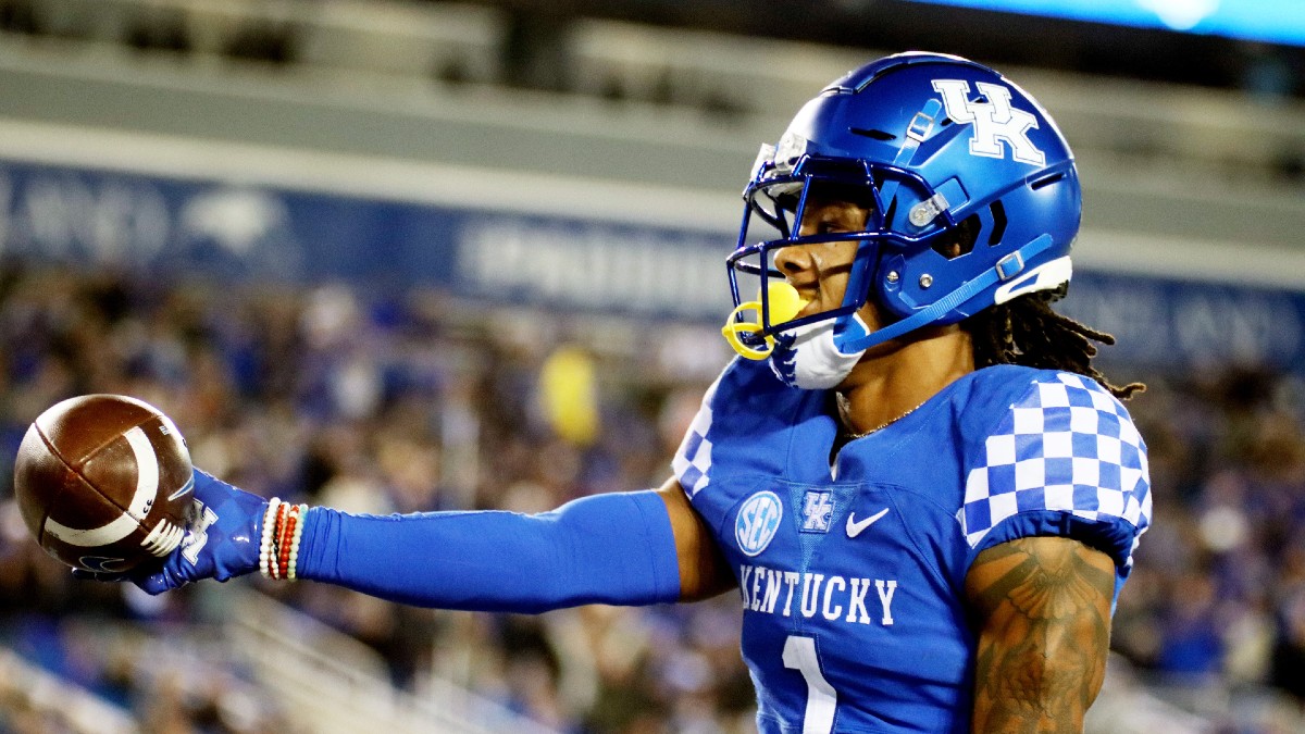 Iowa vs. Kentucky Odds & Picks: Citrus Bowl Betting Value Lies With Wildcats article feature image