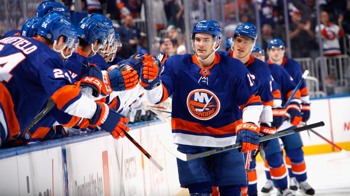 Nashville Predators vs. New York Islanders Odds, Prediction, Preview: Can Isles Get Back on Track? article feature image