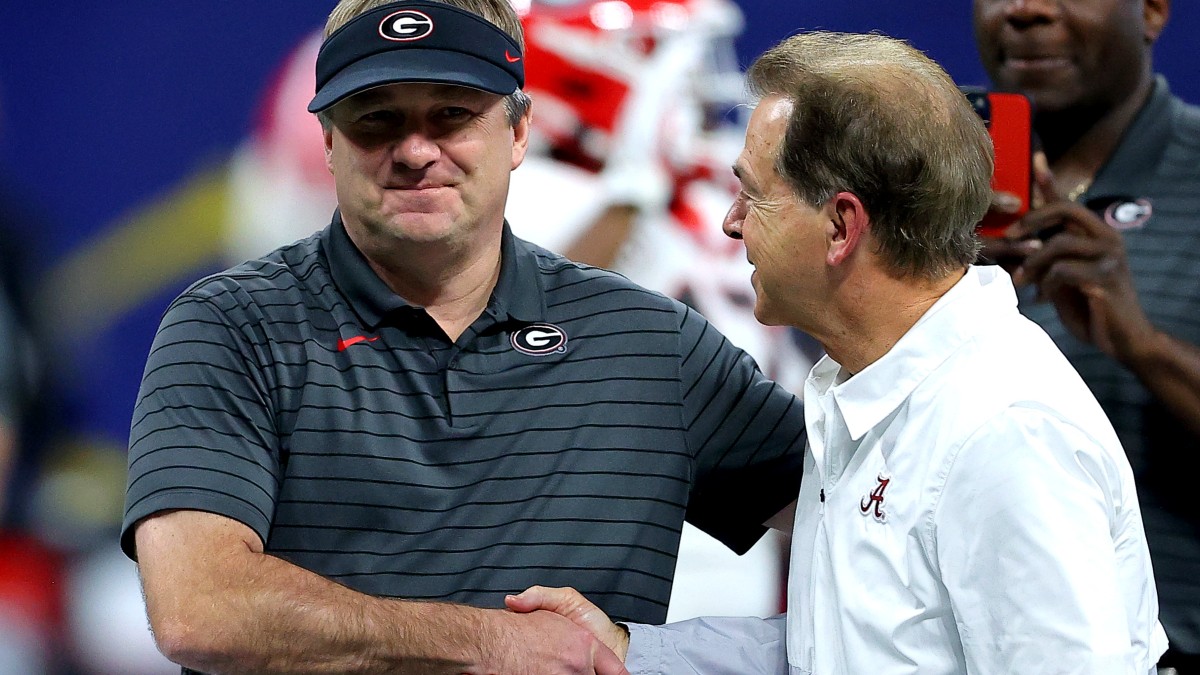 Alabama vs. Georgia Opening Odds: Bulldogs a Short Favorite in CFP National Championship Game article feature image