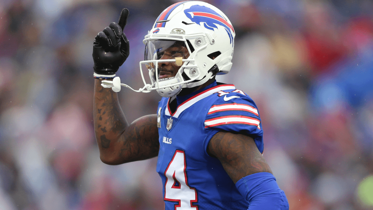 Patriots vs. Bills Props: Stefon Diggs, Hunter Henry, Damien Harris Among Most Popular Picks For MNF article feature image