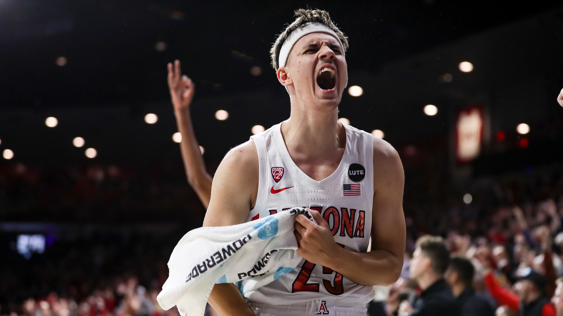 College Basketball Best Bets: Expert Picks Against the Spread Saturday Night, Including Arizona vs. Indiana article feature image