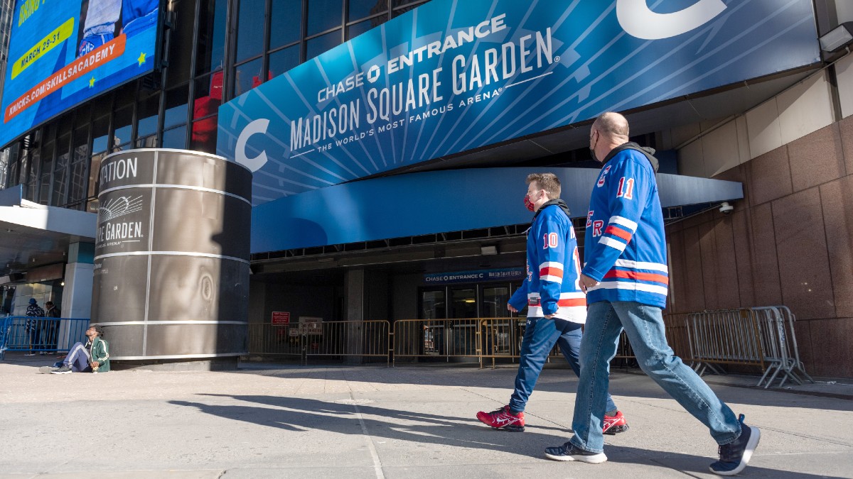 NHL Stanley Cup Odds, Picks & Predictions: How To Bet on Rangers, Islanders, Sabres Ahead of New York’s Jan. 8 Launch article feature image