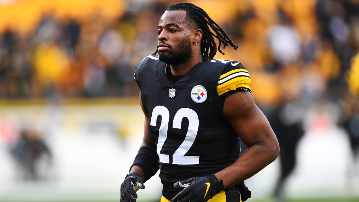 Steelers vs. Chiefs Injury Report: Clyde Edwards-Helaire Out, Najee Harris Questionable, More Playoff Injuries article feature image
