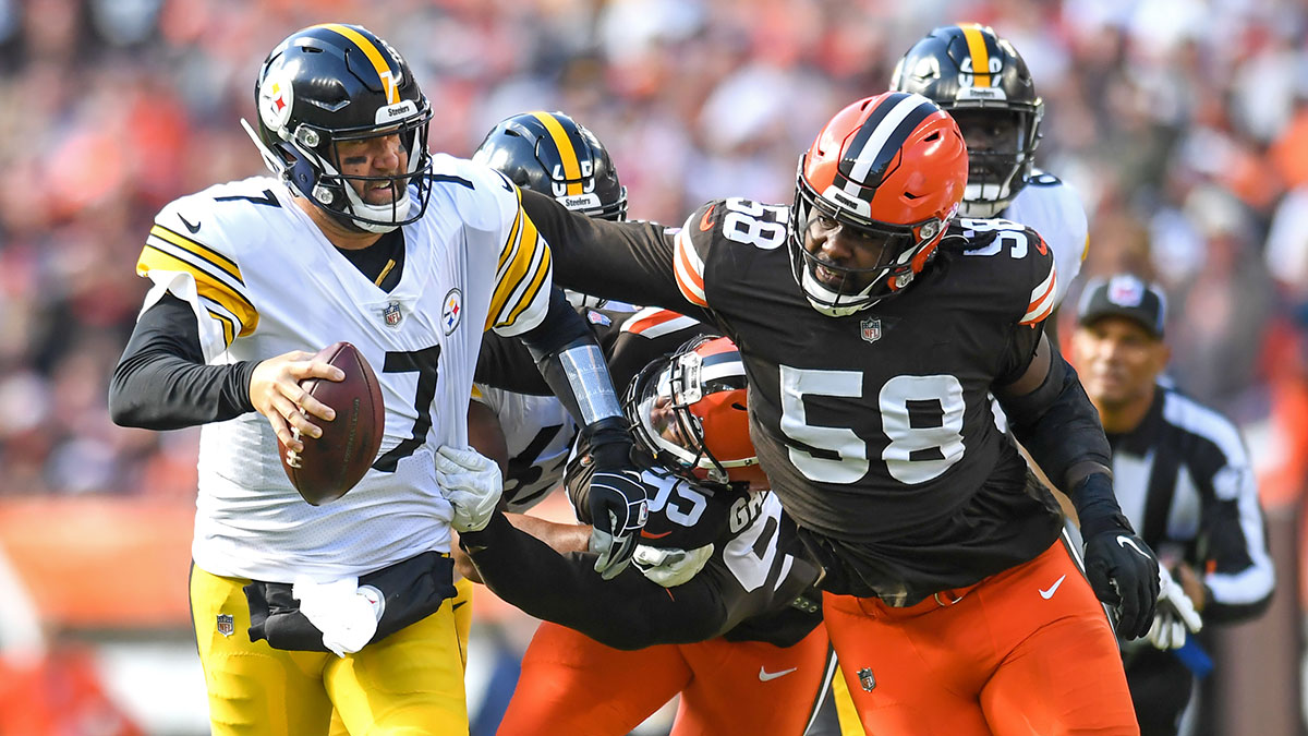NFL Odds, Picks, Predictions For Browns vs. Steelers: 2 Ways Our Experts Are Betting Monday Night Football article feature image