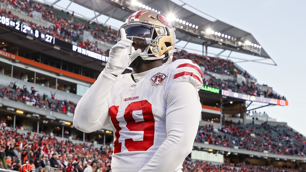 Fantasy Football Rankings For NFL Playoff Contests: Leonard Fournette, Deebo Samuel Among Top Wild-Card Plays article feature image