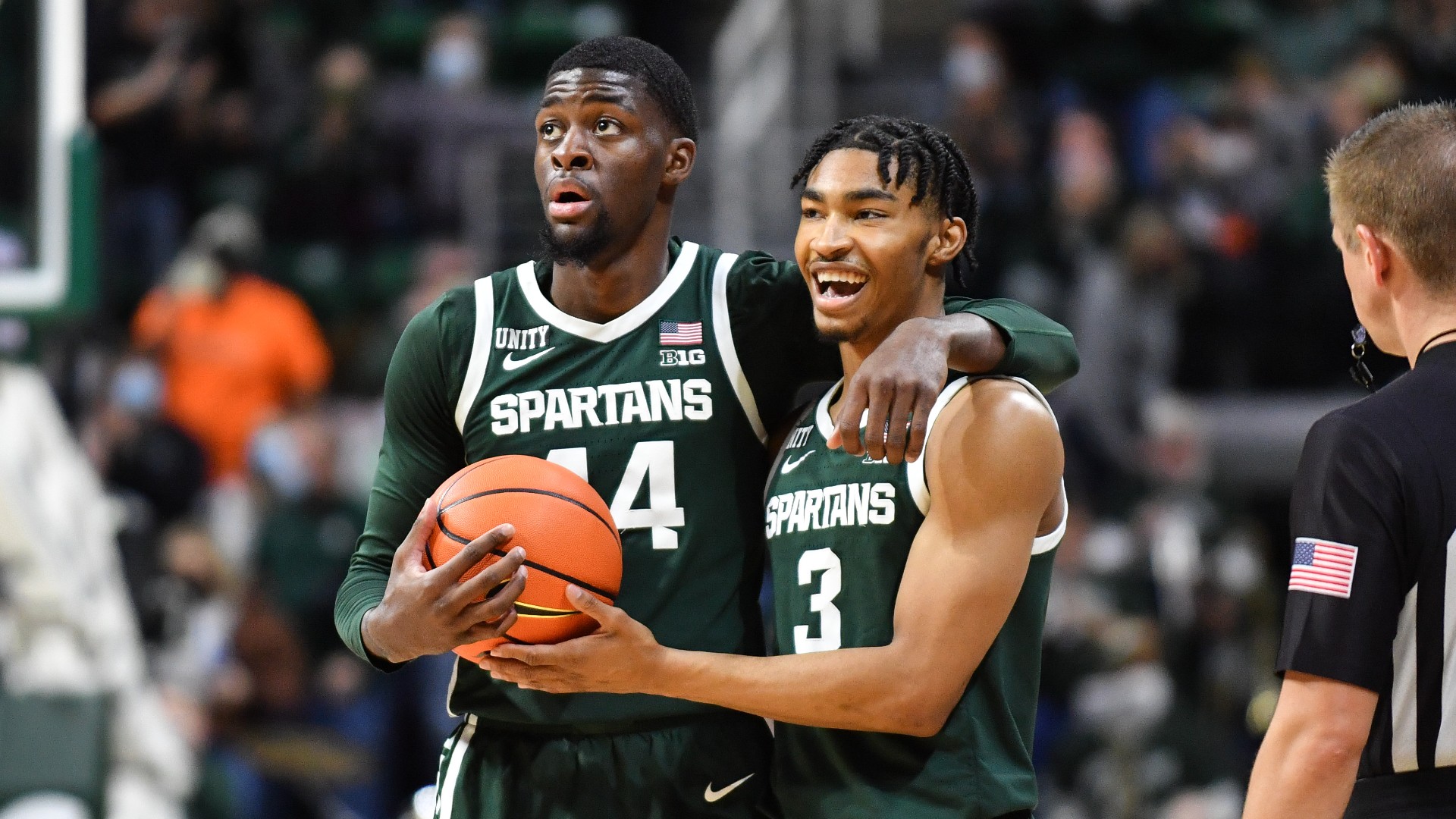 College Basketball Odds & Picks: Three Man Weave Best Bets for Friday, Including Michigan State vs. Wisconsin article feature image